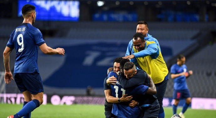 今晨体能课后，上海申花刷新队史纪录备战欧联，值得警惕，年轻球员获得机会的简单介绍云棋牌游戏