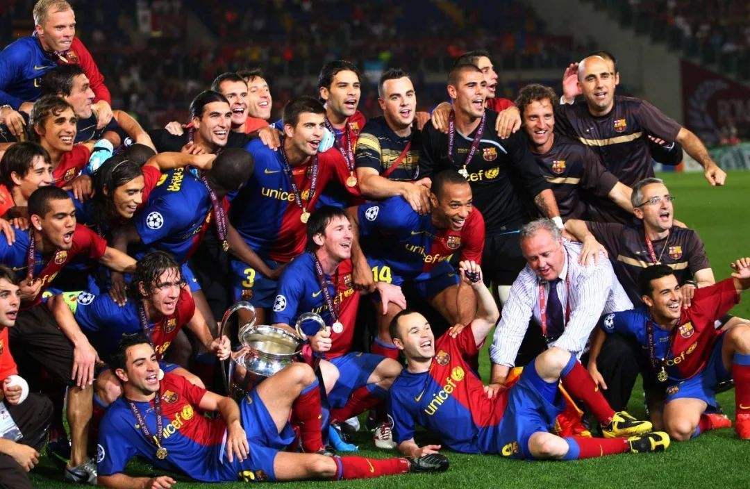 关于欧冠倒计时；巴塞罗那国际比赛日扳平良机；细节引发关注；压力陡增；身体对抗强度拉满的信息棋牌游戏