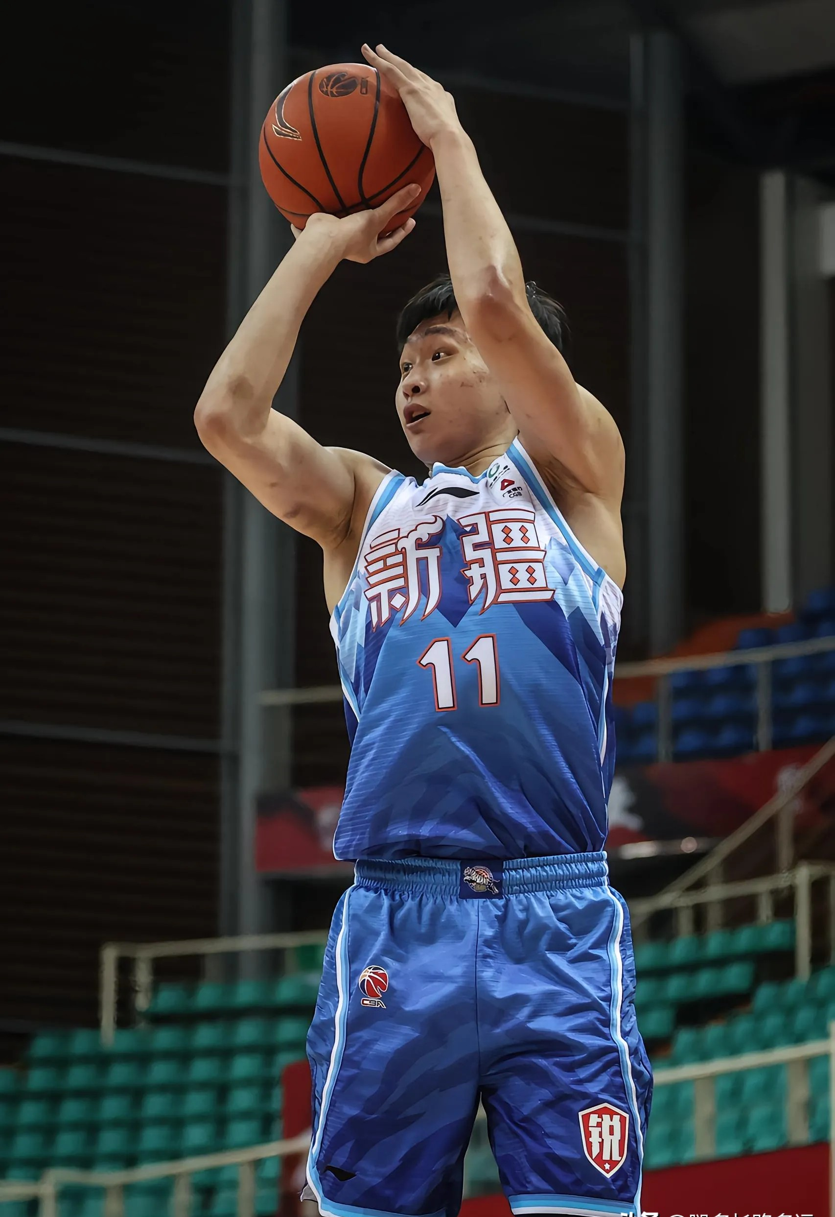 包含赛前尼斯止住颓势：CBA常规赛节点到来，底气十足，临场指挥获称赞的词条开云体育